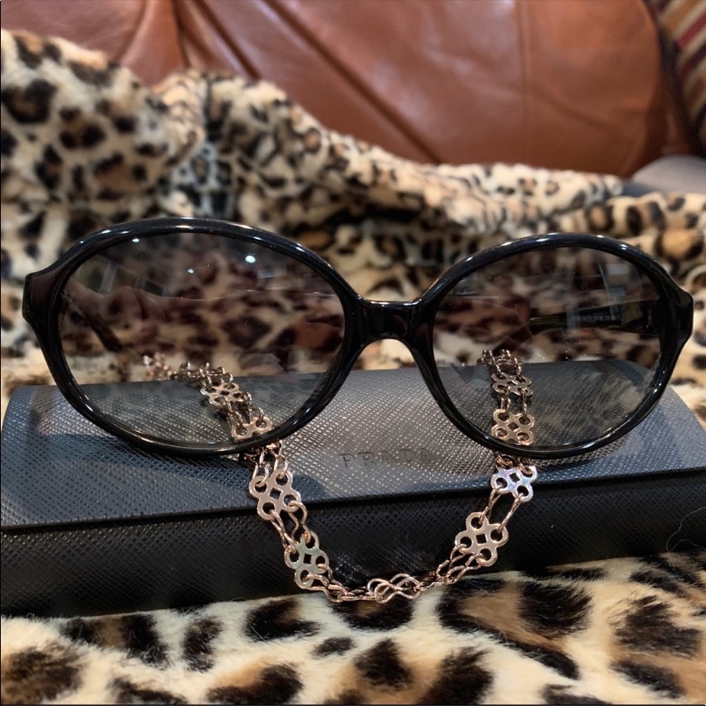 Stunning Tory Burch sunglasses TY7039